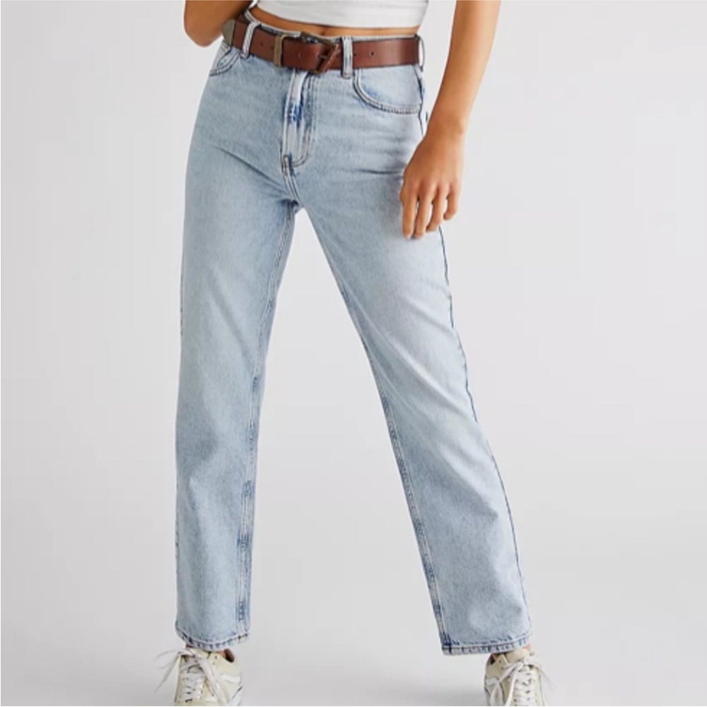 Free People We The Free Pacifica Light Wash Straight Leg Jeans